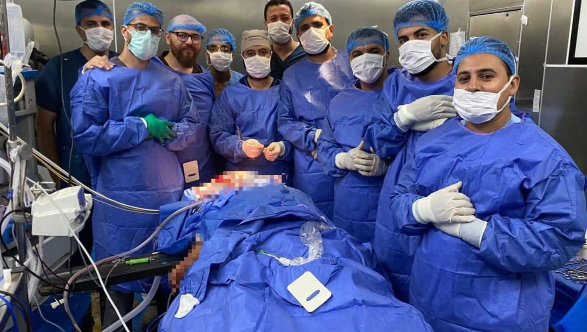 مستشفيات جامعة الزقازيق تنقذ حياة شاب في تدخل جراحي بالغ الخطورة