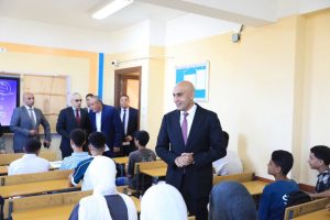 وزير التعليم من كفر الشيخ: المعلم أساس العملية التعليمية.. والانتظام في الحضور ركيزة النجاح 2 المعلم أساس العملية التعليمية.. وزير التعليم يشدد على انتظام الطلاب ودعم المعلمين داخل المدارس