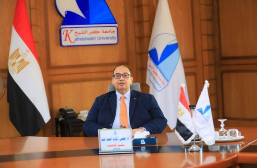 FB IMG 1789493912467 رئيس جامعة كفرالشيخ رئيس جامعة كفرالشيخ: الجودة والجاهزية وتلبية احتياجات الطلاب أولوياتنا  موقع في الجامعة