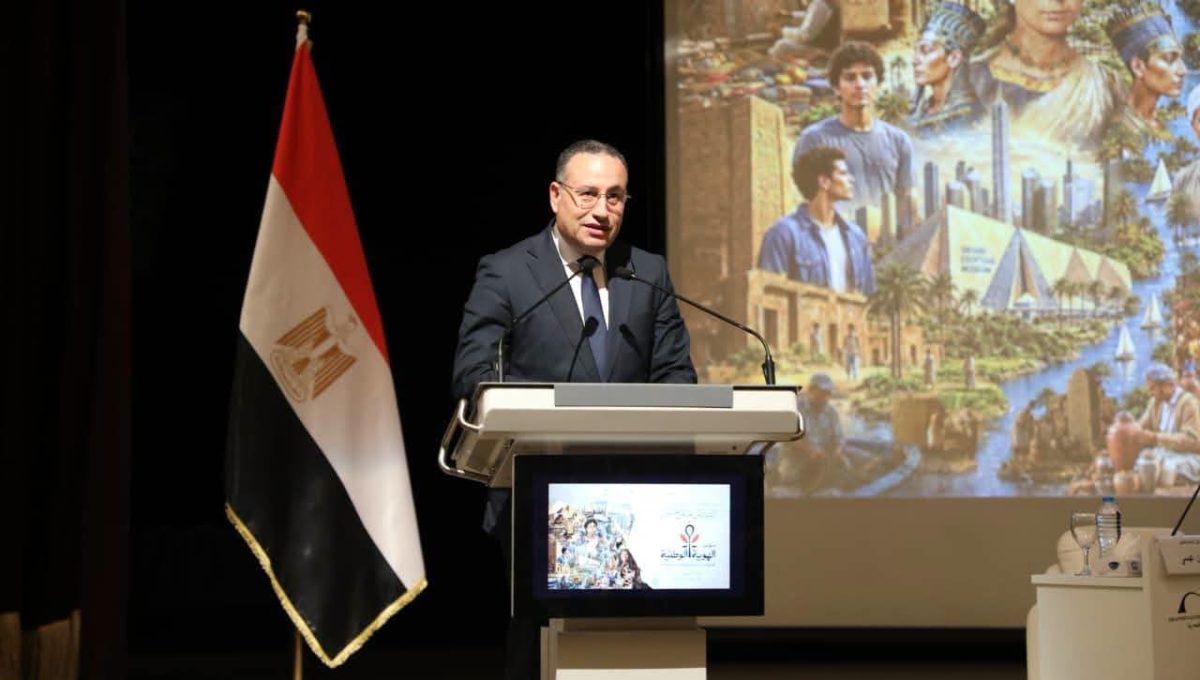 وزير التعليم العالي يحذر من تحديات العصر