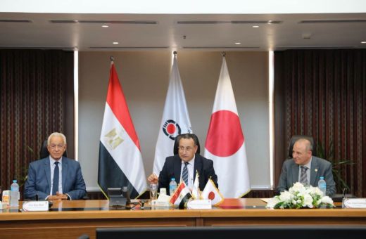 FB IMG 1790087916994 كلية العلوم بجامعة قناة السويس تستقبل طلابها الجدد وزير التعليم العالي يتفقد الجامعة المصرية اليابانية ويكشف أحدث مشروعاتها التعليمية والبحثية موقع في الجامعة