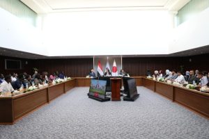 وزير التعليم العالي يتفقد الجامعة المصرية اليابانية