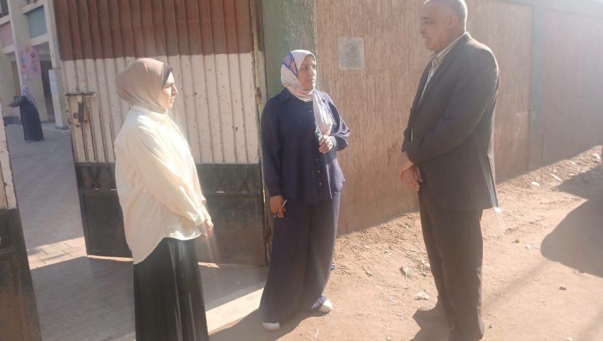 FB IMG 1790158031491 محافظ القليوبية يشدد على نظافة محيط المدارس محافظ القليوبية يشدد على نظافة محيط المدارس.. جولات ميدانية بالخصوص والخانكة وشبين القناطر موقع في الجامعة
