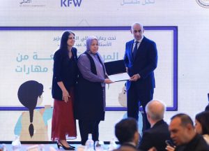 FB IMG 1790246252515 وزير التعليم من القراءة إلى الحساب.. وزير التعليم يعلن إطلاق مرحلتين جديدتين لتنمية مهارات الطلاب في 10 محافظات موقع في الجامعة