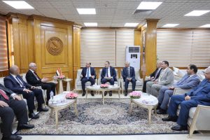 FB IMG 1790418764259 وزير التعليم العالي يصل جامعة المنيا وزير التعليم العالي يصل جامعة المنيا.. اجتماع الأعلى للجامعات وافتتاح أسبوع شباب الجامعات موقع في الجامعة