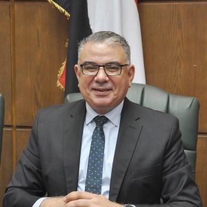 عميد تجارة عين شمس لـ«في الجامعة»: أول كلية تطبق اللائحة الدراسية الجديدة إجباريًا.. وتدشين برامج لغات حديثة 4 الدكتور فريد محرم عميد كلية التجارة بجامعة عين شمس