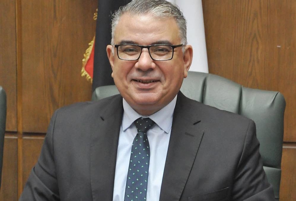 الدكتور فريد محرم عميد كلية التجارة بجامعة عين شمس