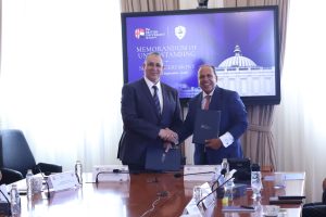 IMG 20260901 WA0120 الجامعة البريطانية ونقابة المحامين توقعان بروتوكول الجامعة البريطانية ونقابة المحامين توقعان بروتوكول تعاون لتأهيل الطلاب وتطوير مهارات المحامين موقع في الجامعة