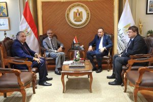 مصر و«الألكسو» تبحثان إنشاء مركز تدريبي ومنح دراسية للطلاب العرب