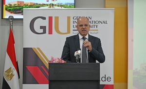 IMG 20260903 WA0061 الجامعتان الألمانية بالقاهرة والدولية بحضور وزيرة التنمية المحلية ومحافظين.. الجامعتان الألمانية بالقاهرة والدولية تقدمان 79 منحة لأوائل الثانوية  موقع في الجامعة