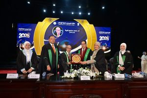 IMG 20260905 WA0123 جامعة القاهرة جامعة القاهرة تكرم شريف عامر خلال حفل تخرج دفعة 2026.. صور موقع في الجامعة