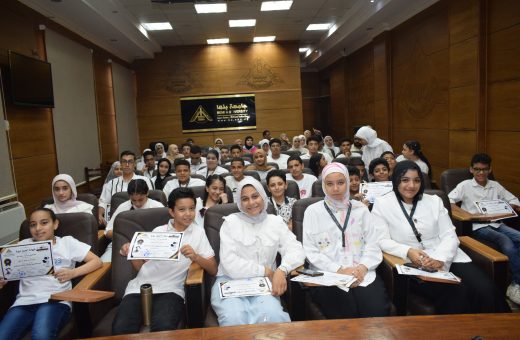 جامعة بنها تكرّم المشاركين في مدرسة الروبوتات والذكاء الاصطناعي