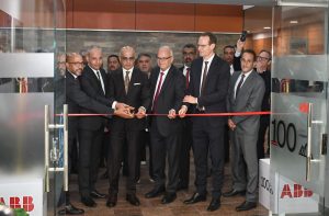 IMG 20260907 WA0157 رئيس جامعة عين شمس رئيس جامعة عين شمس يفتتح معامل للأتمتة والكهرباء ومبنى للتصنيع الرقمي.. شراكة جديدة مع ABB لتطوير التعليم الهندسي موقع في الجامعة