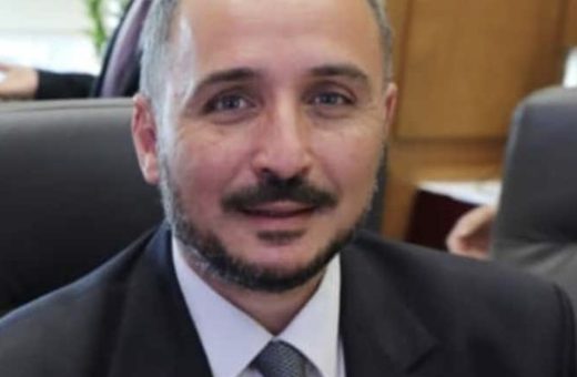الدكتور عمر شريف عمر، أستاذ الجراحة العامة بكلية طب قصر العينى