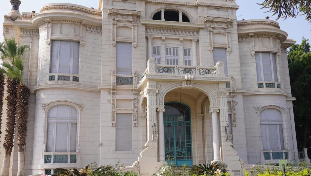 IMG 20260910 WA0019 جامعة عين شمس جامعة عين شمس تستضيف 12 ورشة للحرف التراثية ضمن فعاليات «القاهرة 2026» موقع في الجامعة