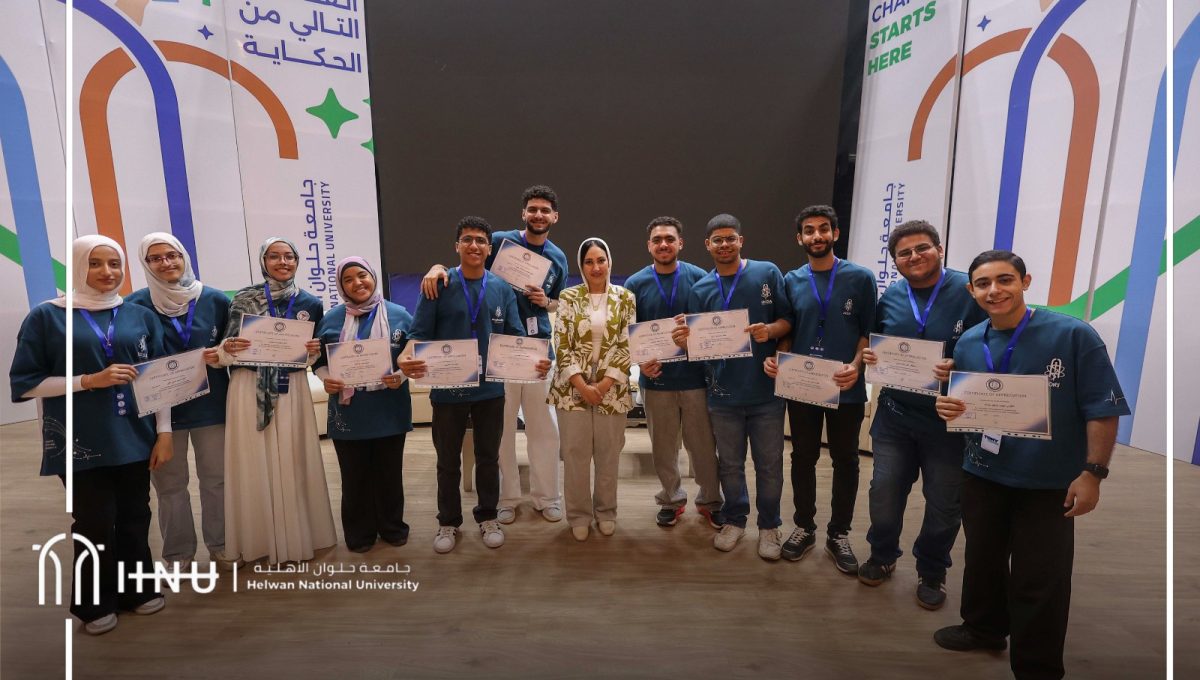 جامعة حلوان الأهلية تكرم 40 من أوائل برنامج الطب والجراحة خلال اليوم التعريفي للطلاب