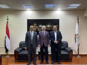 بالذكاء الاصطناعي.. دراسة دكتوراه بجامعة بنها تطور أداء محطات الطاقة الشمسية في أسوان 2 دراسة دكتوراه بجامعة بنها تطور أداء محطات الطاقة الشمسية