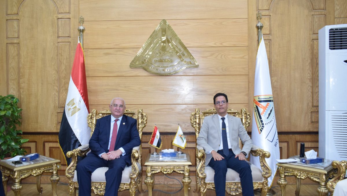 IMG 20260914 WA0172 رئيس جامعة بنها يستقبل سفير أذربيجان رئيس جامعة بنها يستقبل سفير أذربيجان.. تعاون أكاديمي وثقافي وتعليم اللغة الأذربيجانية موقع في الجامعة
