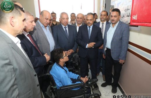 صوته أبهر الحضور.. محافظ الشرقية يدعم موهبة طالب من ذوي الهمم