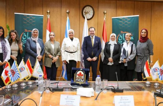 جامعة الأهرام الكندية توقّع بروتوكول تعاون مع حياة كريمة