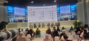 IMG 20260919 WA0042 الخشت يحذر من خطورة الجهل بالأديان على الشباب «لا يمكن فهم دين بمنطق دين آخر».. الخشت يحذر من خطورة الجهل بالأديان على الشباب موقع في الجامعة
