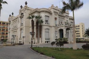 جامعة عين شمس تفتح التقديم لشهادات هارفارد