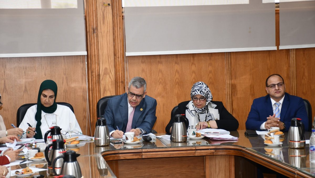 جامعة قناة السويس تمد فترة التقديم للدراسات العليا 