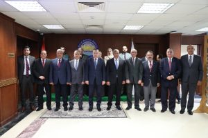 IMG 20260922 WA0105 وزير التعليم العالي وزير التعليم العالي يوجه بتحويل نتائج الأبحاث إلى منتجات.. الطاقة والمياه والصحة على رأس الأولويات موقع في الجامعة