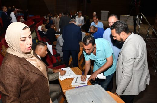 IMG 20260922 WA0207 وزير التعليم العالي انتخابات صندوق الزمالة بجامعة عين شمس.. 13 مرشحًا يتنافسون على عضوية مجلس الإدارة موقع في الجامعة
