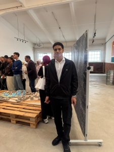 IMG 20260923 WA0026 أوائل الثانوية العامة يتحدثون عن تجربتهم أوائل الثانوية العامة يتحدثون عن تجربتهم من قلب ألمانيا في ضيافة الجامعة الألمانية ببرلين موقع في الجامعة