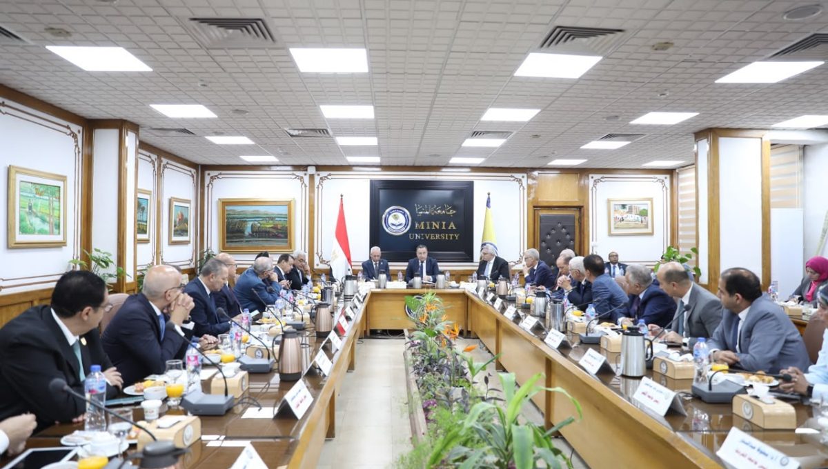 وزير التعليم العالي: الجامعة لا يقتصر دورها على التعليم.. ونسعى لبناء طالب قادر على الابتكار