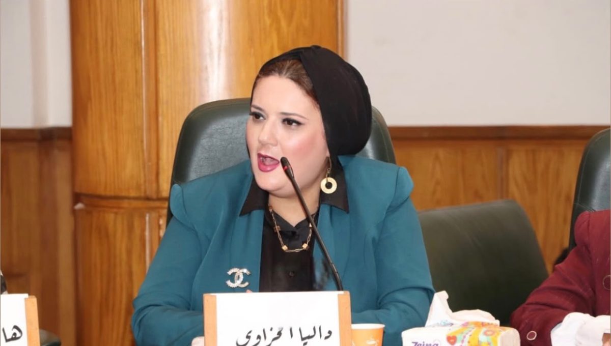 خبيرة تربوية تحذر من كثرة التقييمات وتوجه رسالة للتعليم