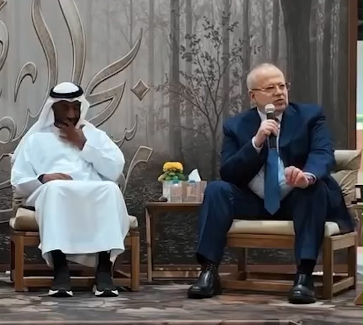 IMG 20260927 WA0062 محمد الخشت في جائزة الشيخ زايد للكتاب محمد الخشت في جائزة الشيخ زايد للكتاب: التوحيد المصطنع بين الأديان لا يقل خطورة عن الإقصاء موقع في الجامعة