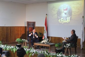 من قلب جامعة عين شمس.. أبطال حرب أكتوبر يروون أسرار النصر والعبور لطلاب كلية الآداب 2 أبطال حرب أكتوبر يروون أسرار النصر والعبور لطلاب كلية الآداب