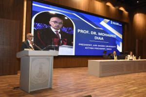 IMG 20260930 WA0034 رئيس جامعة عين شمس يستقبل أول دفعة بكلية الطب الأهلية بداية الرحلة الطبية.. رئيس جامعة عين شمس يستقبل أول دفعة بكلية الطب الأهلية برسائل مهمة موقع في الجامعة