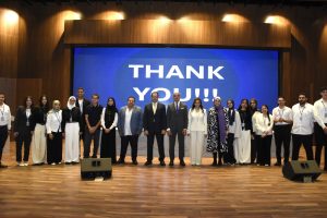 IMG 20260930 WA0035 رئيس جامعة عين شمس يستقبل أول دفعة بكلية الطب الأهلية بداية الرحلة الطبية.. رئيس جامعة عين شمس يستقبل أول دفعة بكلية الطب الأهلية برسائل مهمة موقع في الجامعة