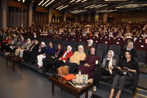 بداية الرحلة الطبية.. رئيس جامعة عين شمس يستقبل أول دفعة بكلية الطب الأهلية برسائل مهمة 4 IMG 20260930 WA0050 رئيس جامعة عين شمس يستقبل أول دفعة بكلية الطب الأهلية بداية الرحلة الطبية.. رئيس جامعة عين شمس يستقبل أول دفعة بكلية الطب الأهلية برسائل مهمة موقع في الجامعة