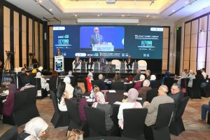 رئيس جامعة عين شمس يفتتح مؤتمر الأشعة