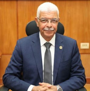 تكليف صلاح حجازي بمهام عميد طب الأسنان