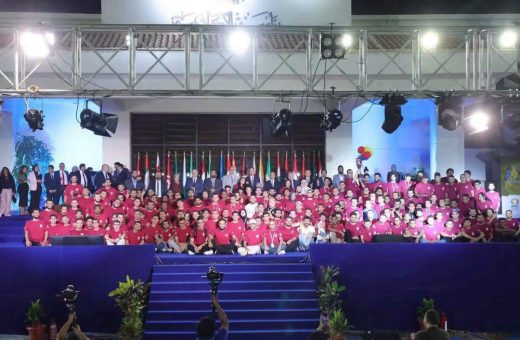 IMG 1239 إنجاز جديد لجامعة العاصمة إنجاز جديد لجامعة العاصمة.. فريقان يتأهلان للبطولة العربية والإفريقية للبرمجة موقع في الجامعة