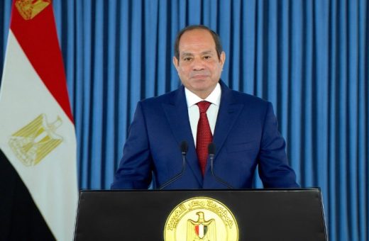 IMG 1251 السيسي يوجه بتطوير تأهيل المعلمين السيسي يوجه بتطوير تأهيل المعلمين ويؤكد بدء صرف علاوة اجتياز دورات الأكاديمية العسكرية خلال سبتمبر موقع في الجامعة