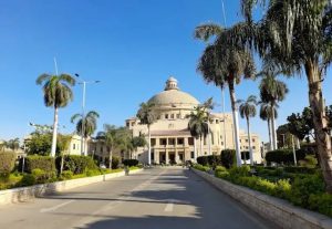 IMG 1265 رئيس جامعة القاهرة رئيس جامعة القاهرة عن عدم اعتراف دول بالطلاب الوافدين: «ماجالناش خطابات رسمية وعندنا طلاب من 100 جنسية ومتنساقوش ورا حد» موقع في الجامعة