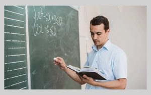     43 ألف معلم بالدفعة الخامسة