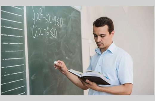 43 ألف معلم بالدفعة الخامسة