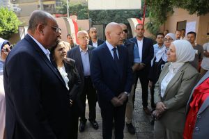IMG 2138 محافظ القاهرة يعلن دخول 20 مدرسة جديدة محافظ القاهرة يعلن دخول 20 مدرسة جديدة الخدمة ويشدد على صيانة وتأمين المدارس موقع في الجامعة
