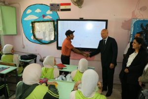 IMG 2139 محافظ القاهرة يعلن دخول 20 مدرسة جديدة محافظ القاهرة يعلن دخول 20 مدرسة جديدة الخدمة ويشدد على صيانة وتأمين المدارس موقع في الجامعة