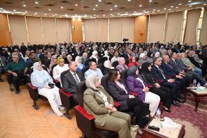 ختام أنشطة خدمة المجتمع بجامعة الفيوم.. تكريم المشاركين والداعمين 5 IMG 2255 أنشطة خدمة المجتمع بجامعة الفيوم ختام أنشطة خدمة المجتمع بجامعة الفيوم.. تكريم المشاركين والداعمين موقع في الجامعة