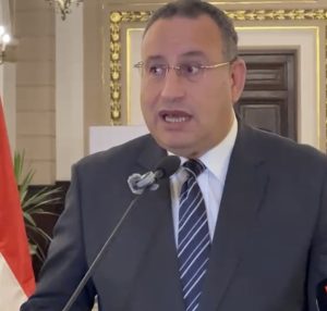 وزير التعليم العالي: نوسع تمويل مشروعات التخرج والماجستير خلال الفترة المقبلة 3 IMG 3012 وزير التعليم العالي وزير التعليم العالي: نوسع تمويل مشروعات التخرج والماجستير خلال الفترة المقبلة موقع في الجامعة