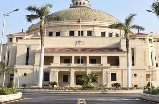 IMG 3139 جامعة مصر للعلوم والتكنولوجيا 35 برنامجًا تدريبيًا ضمن «إتقان» لتأهيل الكوادر الإدارية بجامعة القاهرة موقع في الجامعة