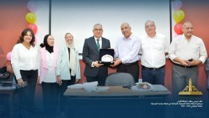     تجارة عين شمس 